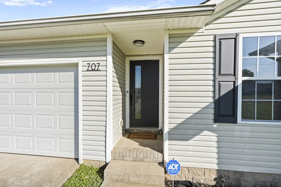 707 Shetland Dr, Oak Grove, KY 42262 - #3