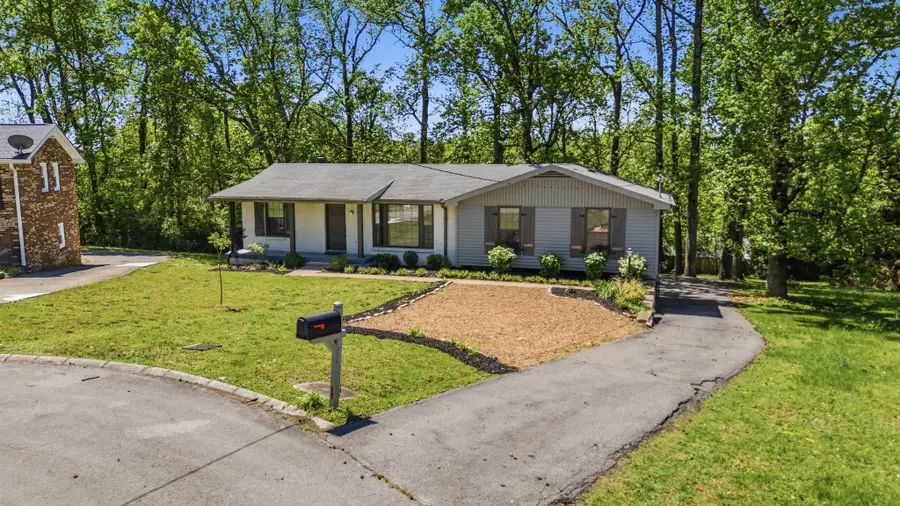 616 Baton Rouge Ct, Hermitage, TN 37076 - #2