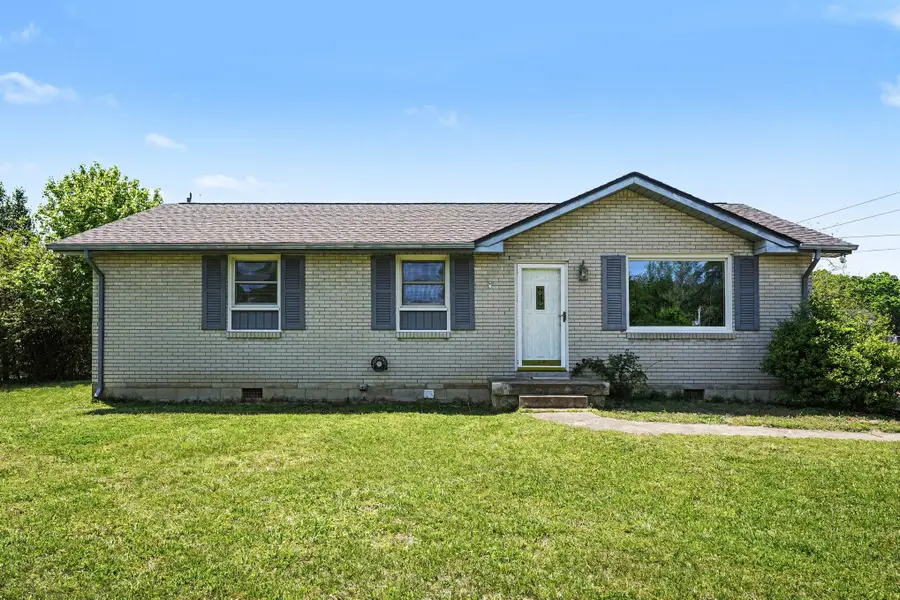 1404 Alton Dr, Pleasant View, TN 37146 - #2