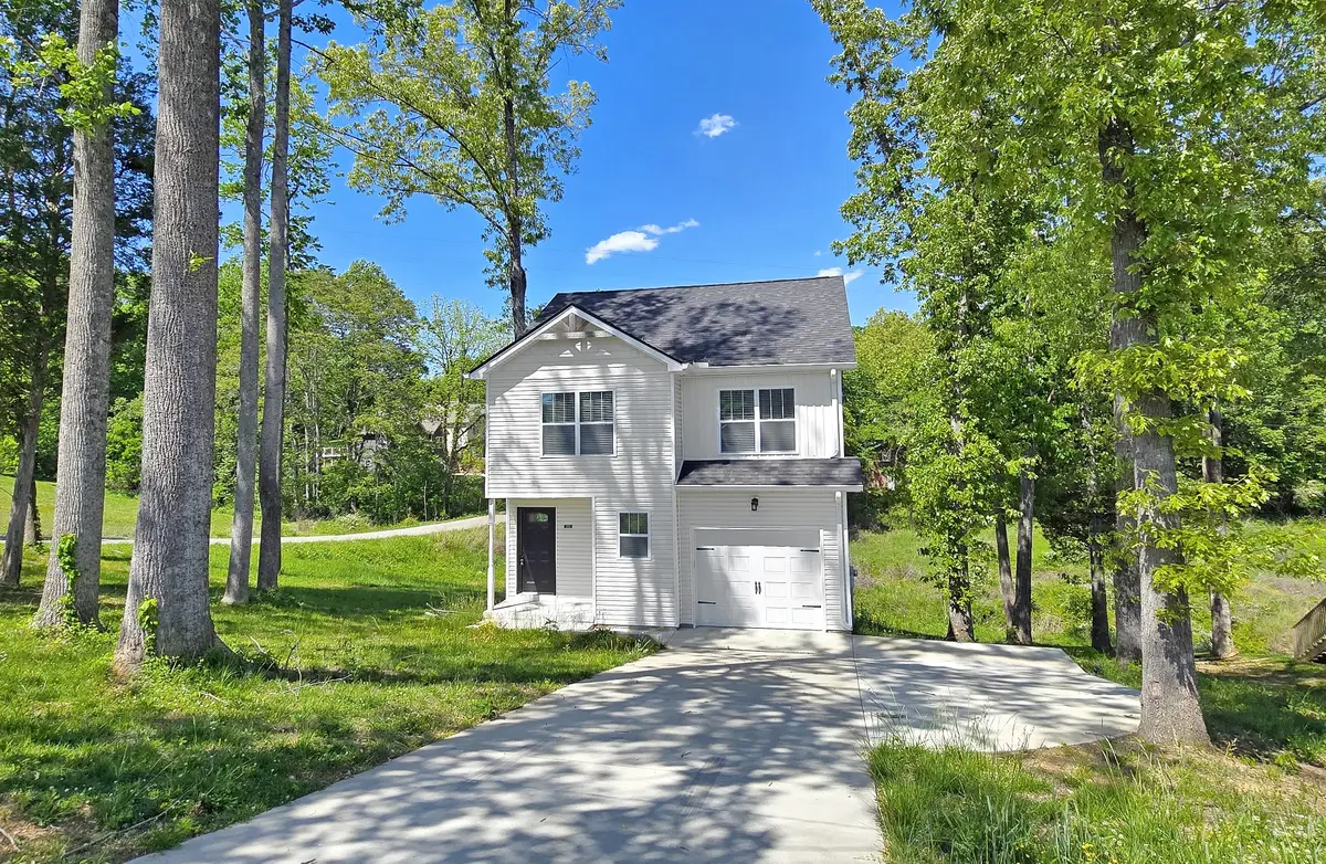 2015 Rosemary Dr, Clarksville, TN 37042 - #1