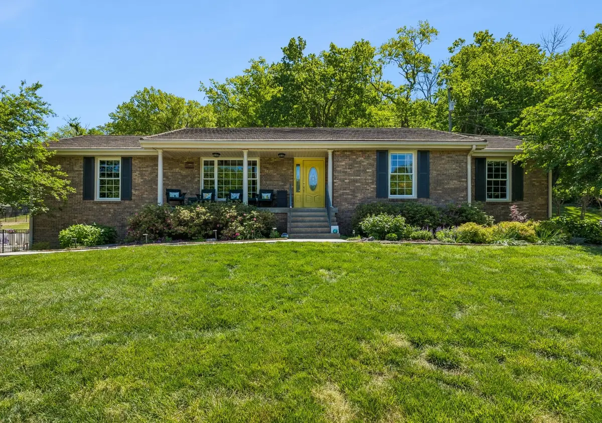 808 Rodney Dr, Nashville, TN 37205 - #1