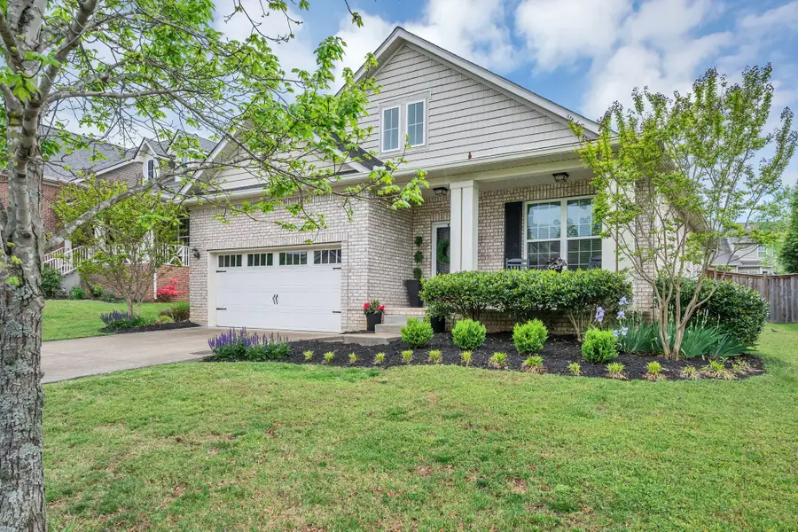 7324 Riverfront Dr, Nashville, TN 37221 - #3