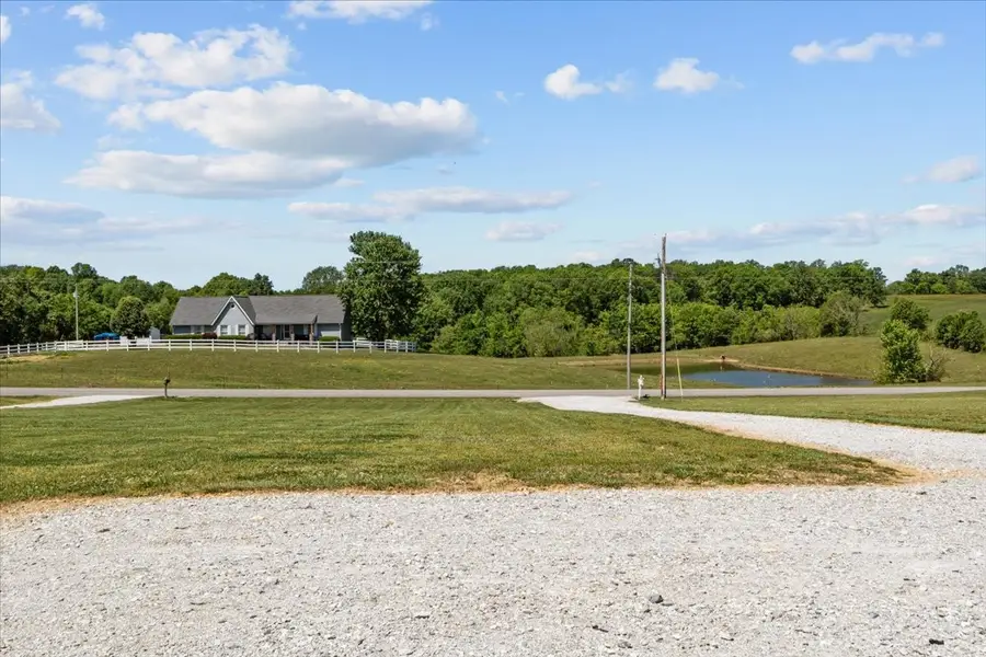 3064 Maple Grove Rd, Dickson, TN 37055 - #3