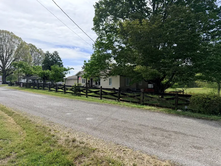 392 Hardbarger Rd, Monteagle, TN 37356 - #3