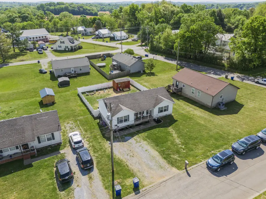 102 Sunrise Ct, Shelbyville, TN 37160 - #2