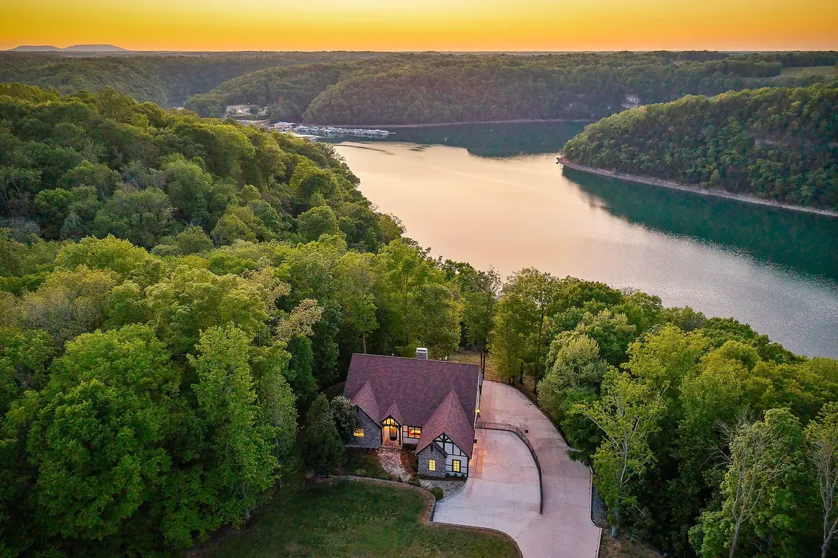 415 Summer Breeze Dr, Smithville, TN 37166 - #1