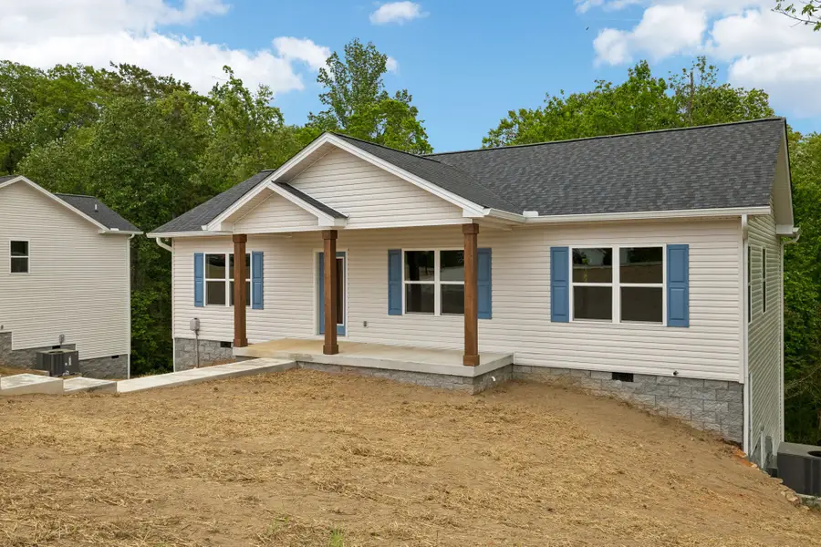 551 Skyview Dr, Ashland City, TN 37015 - #2