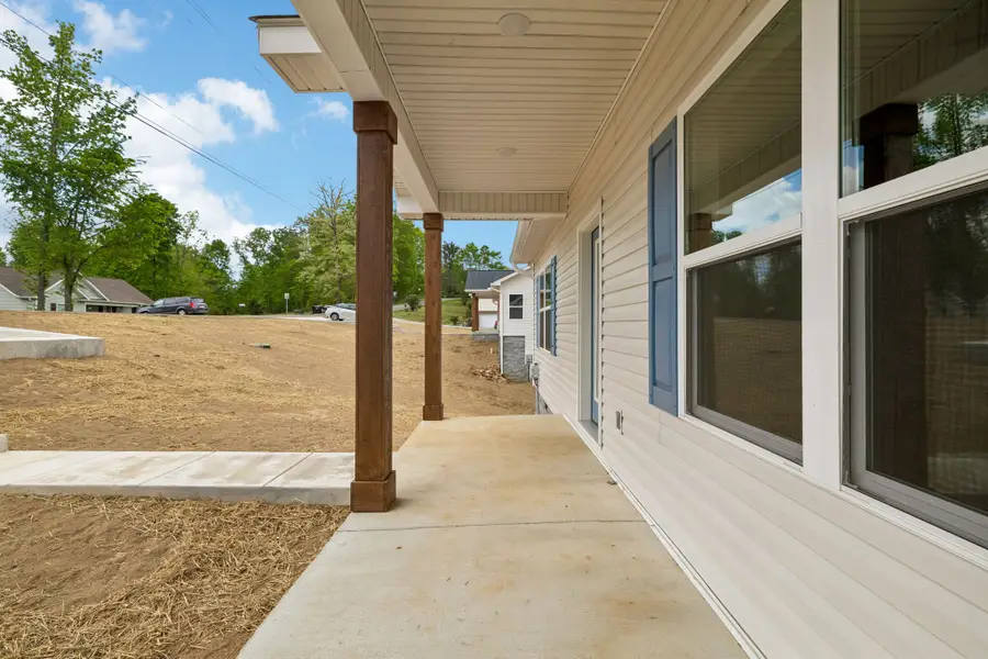 551 Skyview Dr, Ashland City, TN 37015 - #3