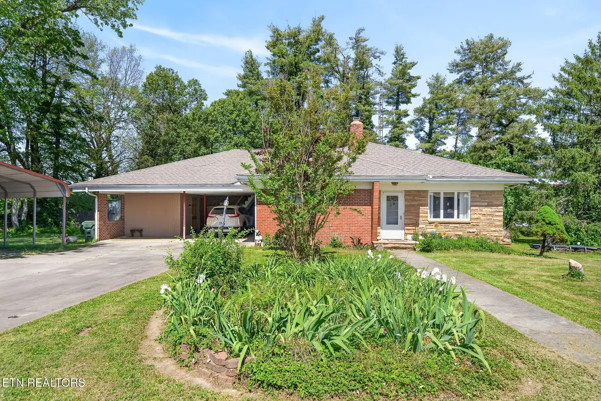 76 Daisy Ave, Crossville, TN 38555 - #1