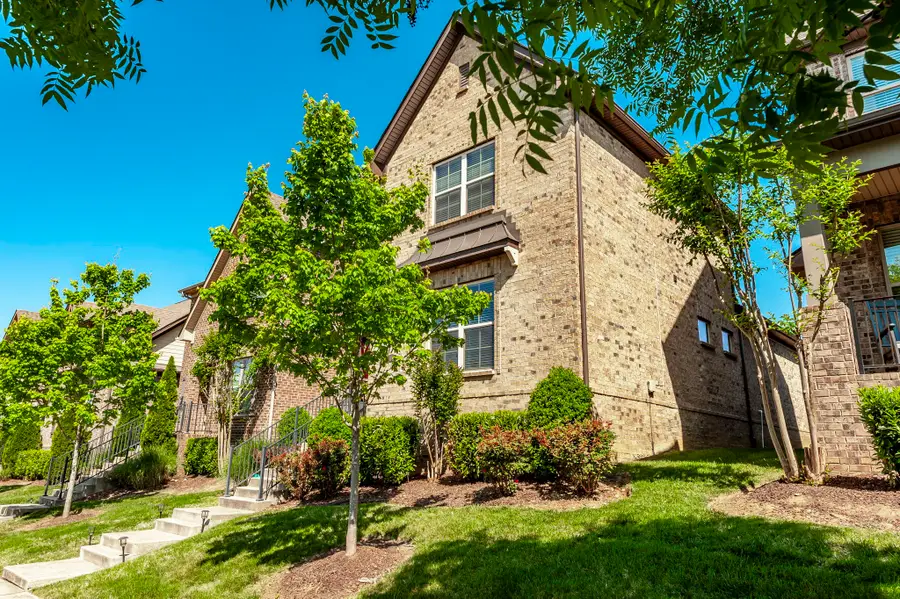 1118 Kennesaw Blvd, Gallatin, TN 37066 - #2