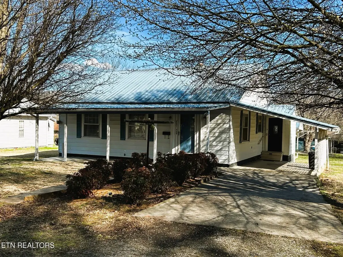 331 Louisiana Ave, Etowah, TN 37331 - #1