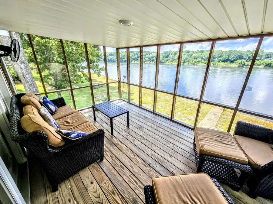 865 Arnold Ln, Savannah, TN 38372 - #3