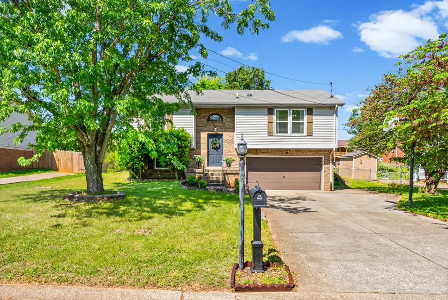 3324 Carrie Dr, Clarksville, TN 37042 - #2