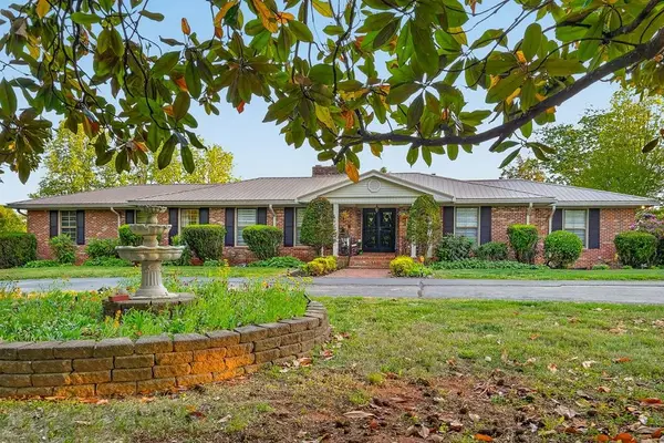 843 W Bockman Way, Sparta, TN 38583