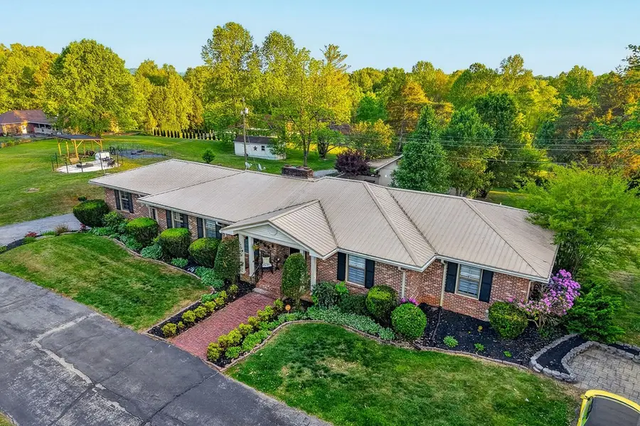 843 W Bockman Way, Sparta, TN 38583 - #2