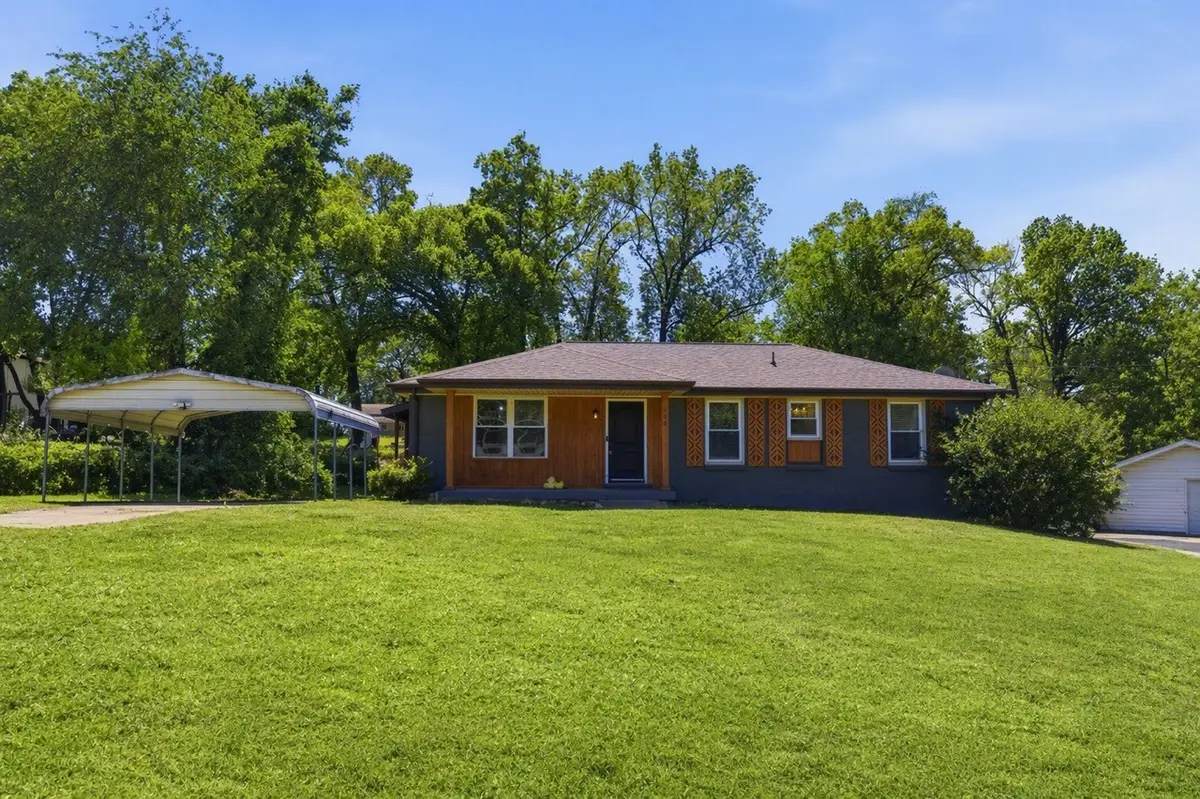 158 Lexington Dr, Clarksville, TN 37042 - #1