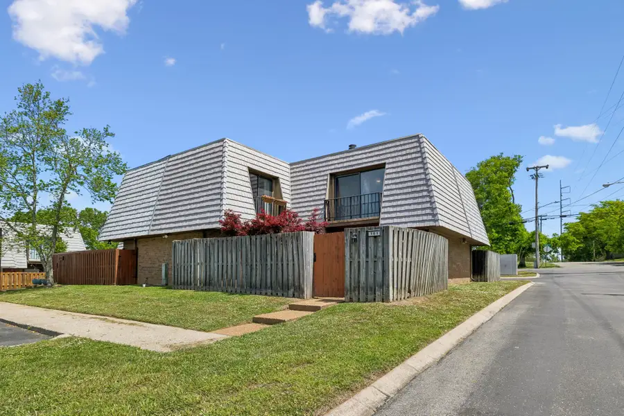 101 Cedarwood Ln, Madison, TN 37115 - #2