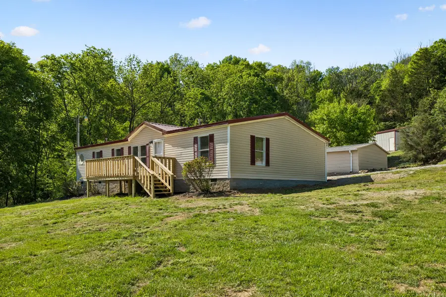 1085 Hawkins Branch Rd, Bethpage, TN 37022 - #2