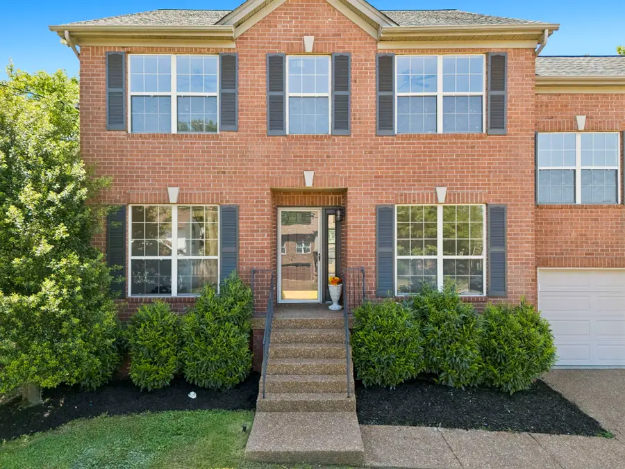 105 Hampton Ct, Hendersonville, TN 37075 - #2