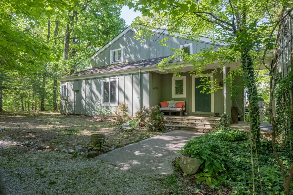 3442 Sherwood Rd, Sewanee, TN 37375 - #1