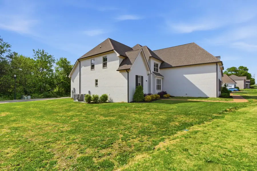 106 Arkstone Ln, Spring Hill, TN 37174 - #2