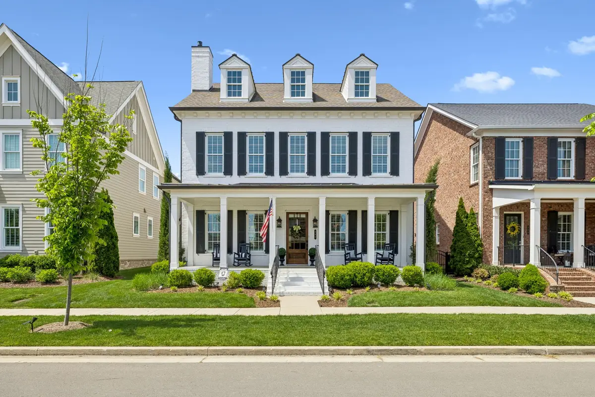 290 Stephens Valley Blvd E, Nashville, TN 37221 - #1