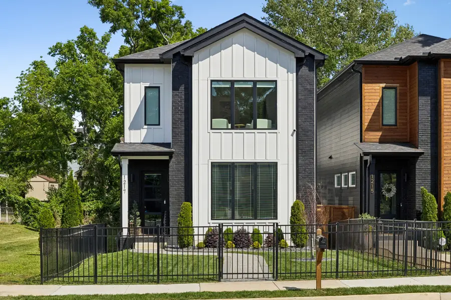 1217 N 8th St, Nashville, TN 37207 - #2