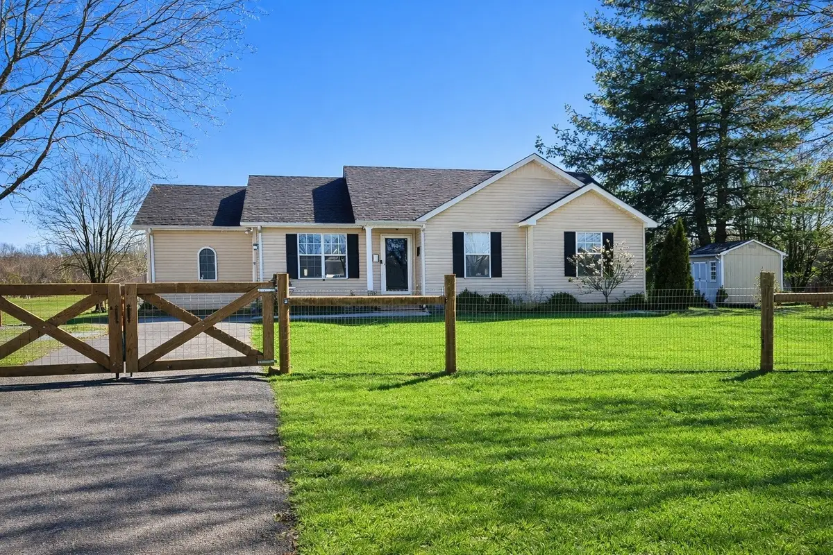 73 Three Point Cir, McMinnville, TN 37110 - #1