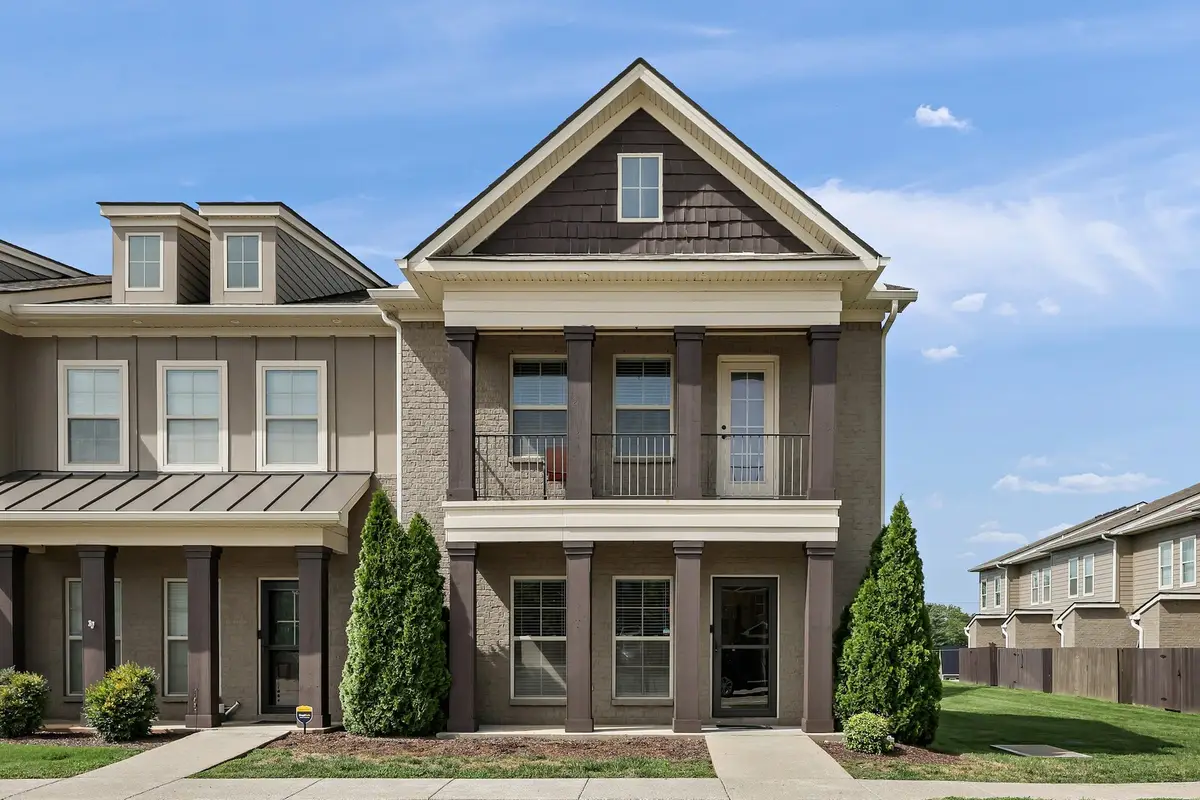 3111 Blue Sky Dr, Murfreesboro, TN 37130 - #1