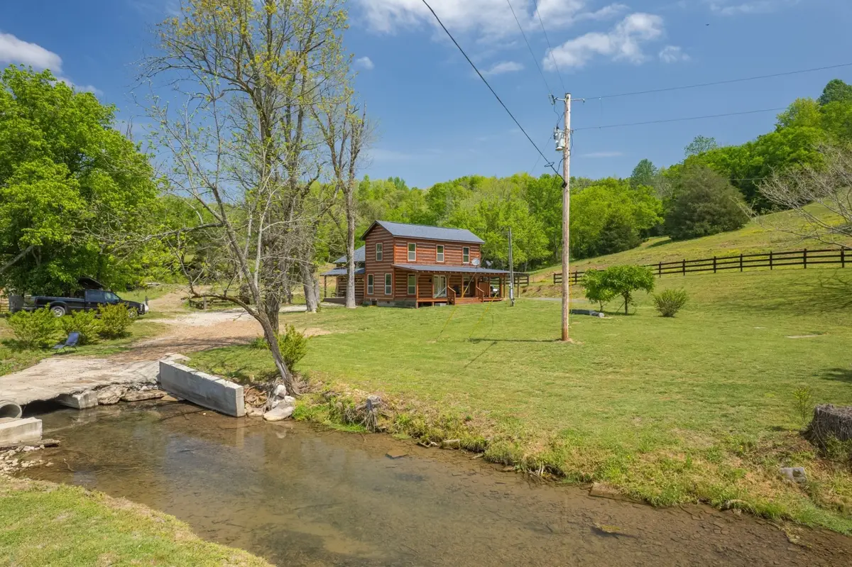 13546 Campbellsville Rd, Lynnville, TN 38472 - #1