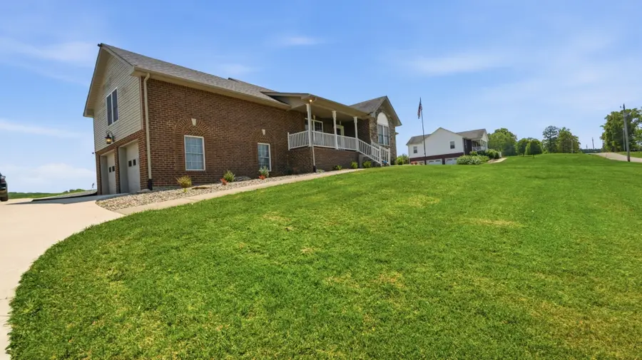 4045 Calista Rd, Cross Plains, TN 37049 - #3