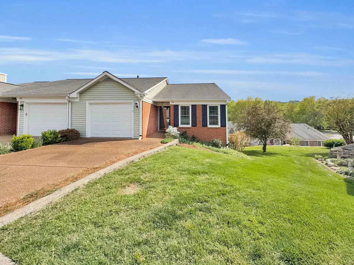 720 Mount Carmel Pl, Nashville, TN 37205 - #1