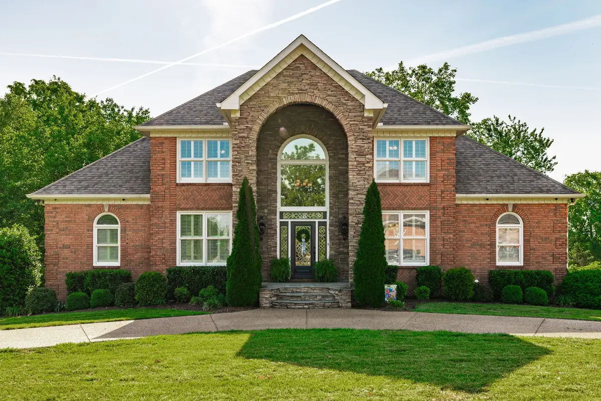 137 Mimosa Dr, Gallatin, TN 37066 - #1