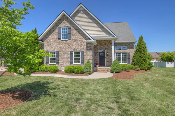 1825 Walking Dr, Murfreesboro, TN 37130