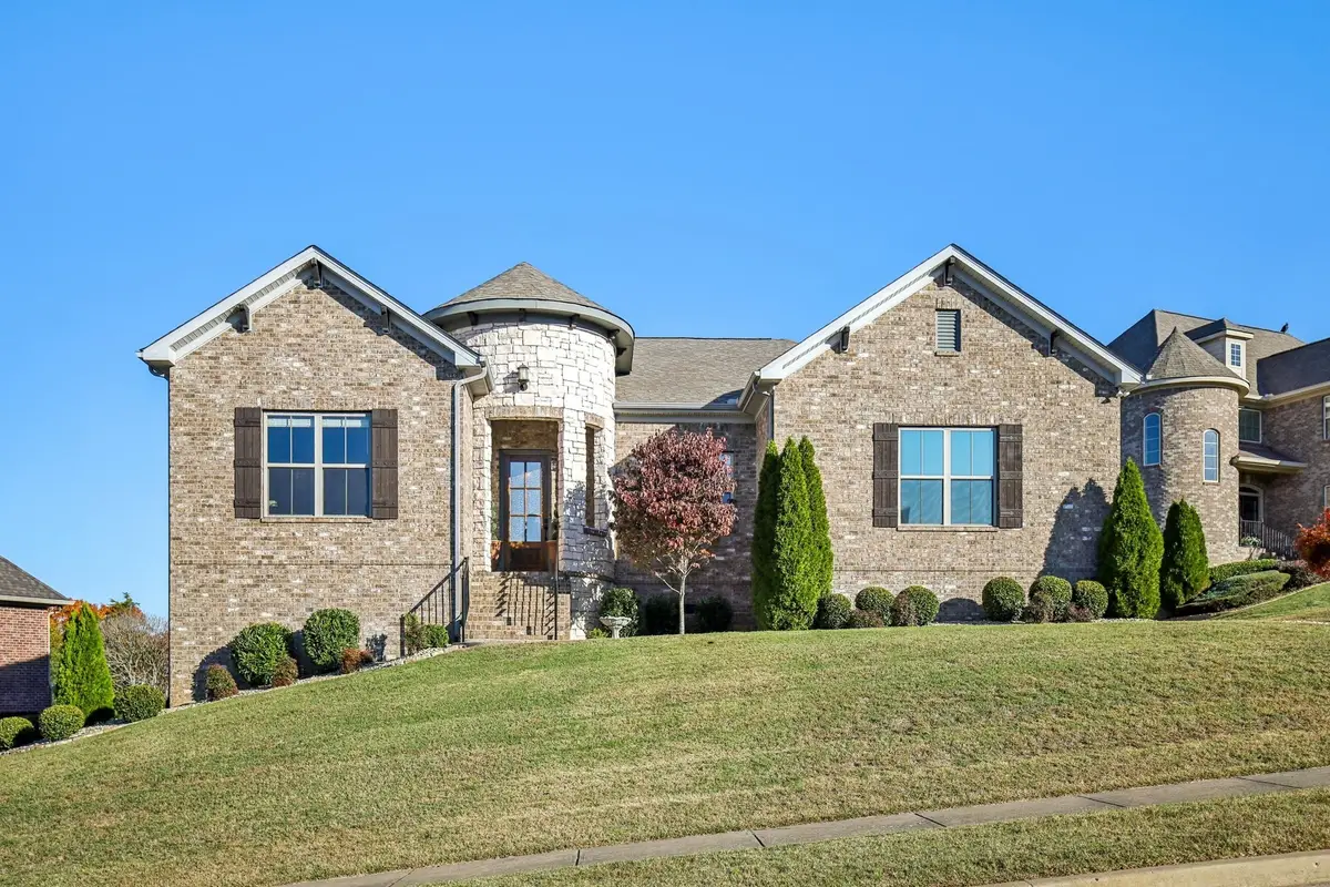 104 Copper Creek Dr, Goodlettsville, TN 37072 - #1