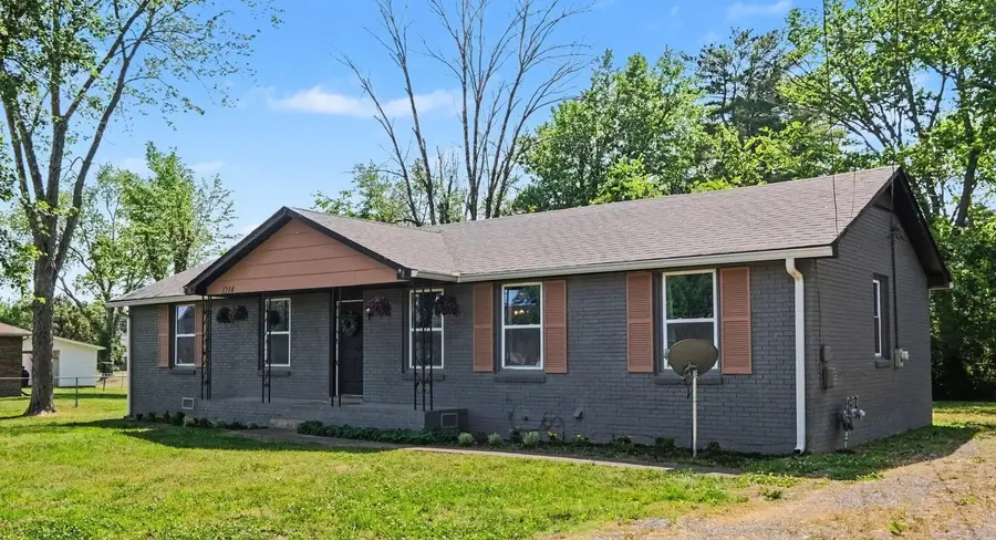1214 Rutherford St, Murfreesboro, TN 37130 - #2