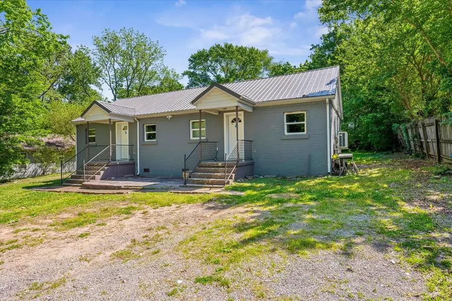 307 Locust St #A & B, Clarksville, TN 37042 - #2