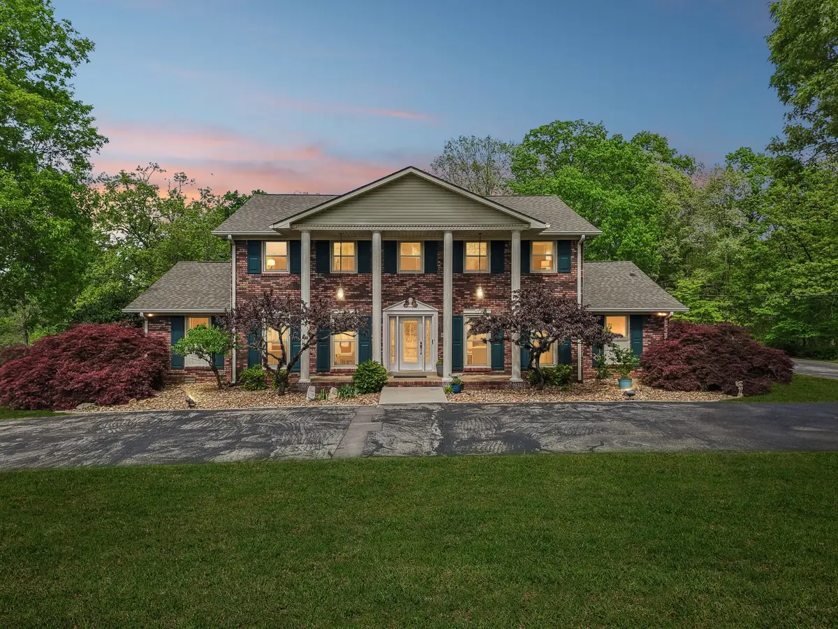 203 Dogwood Dr, Waverly, TN 37185 - #1