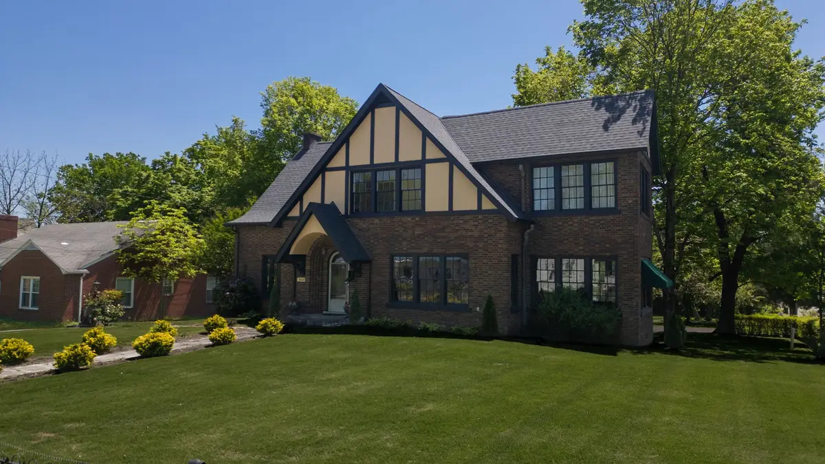 1007 Poplar St, Murray, KY 42071 - #1