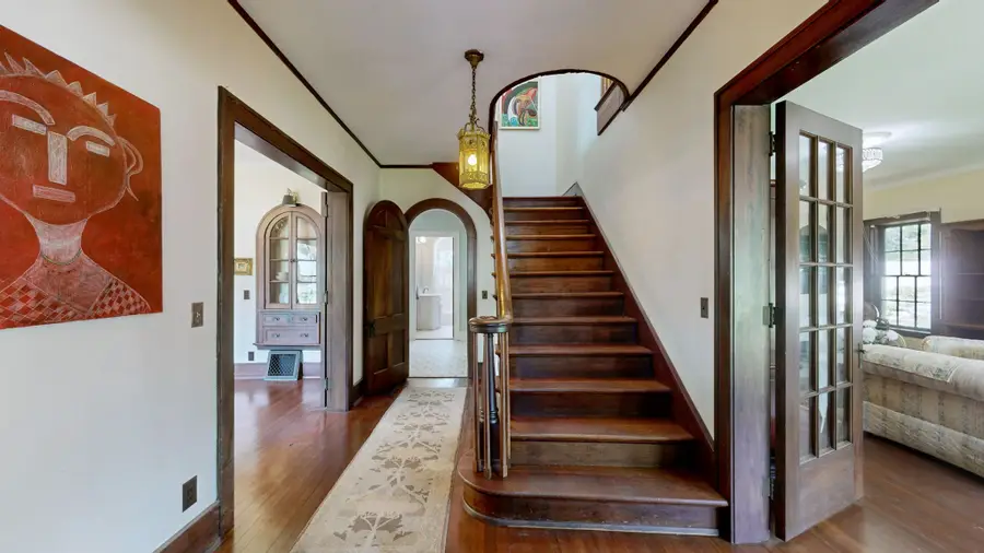 1007 Poplar St, Murray, KY 42071 - #2