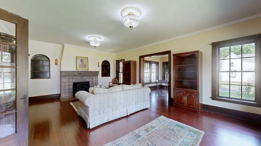 1007 Poplar St, Murray, KY 42071 - #3