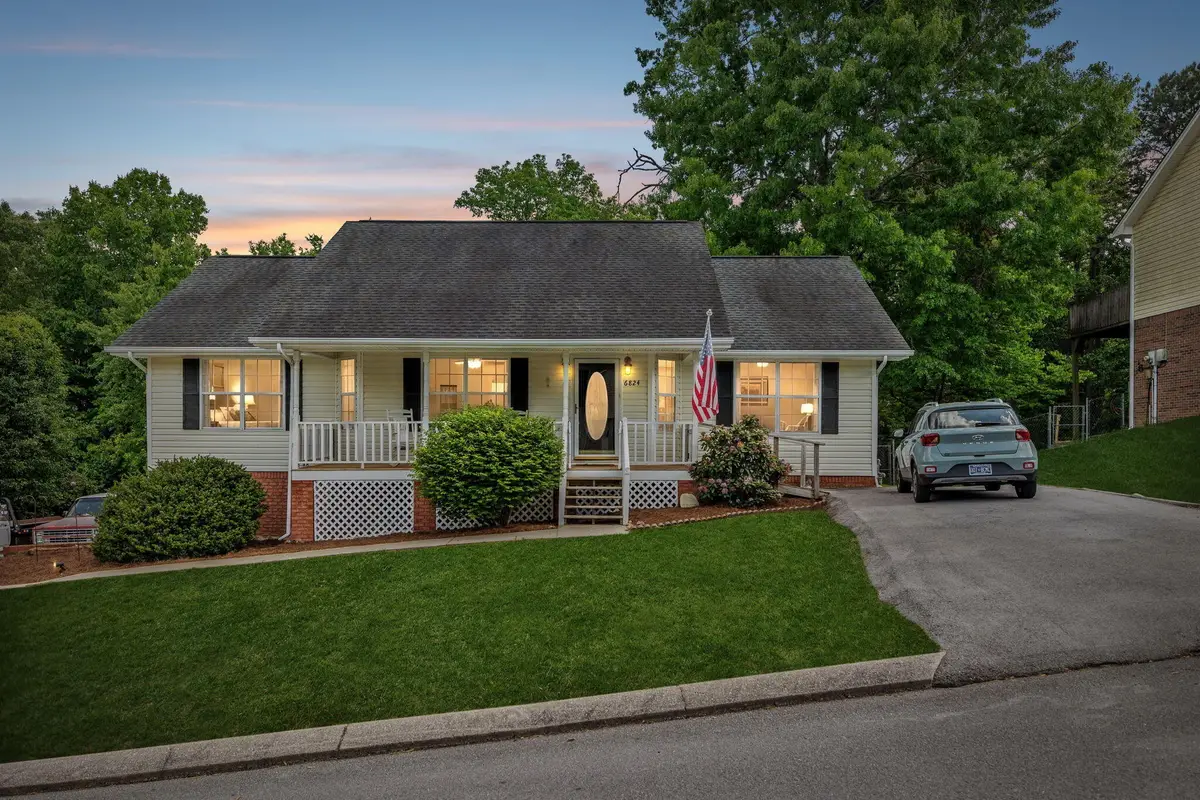 6824 Sawtooth Drive, Ooltewah, TN 37363 - #1