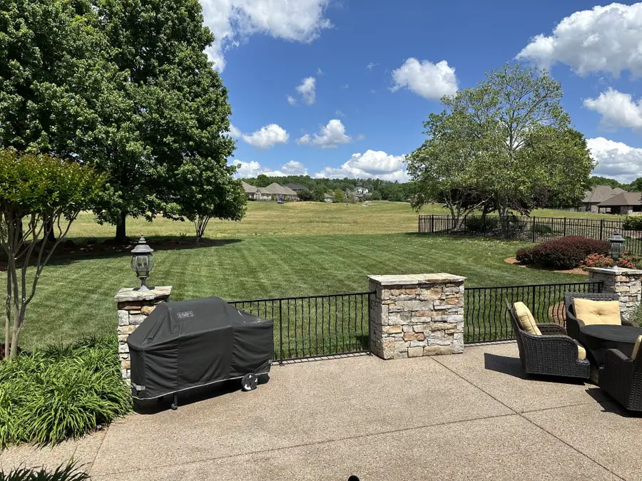 414 Ridgecrest Ln, Lebanon, TN 37087 - #3