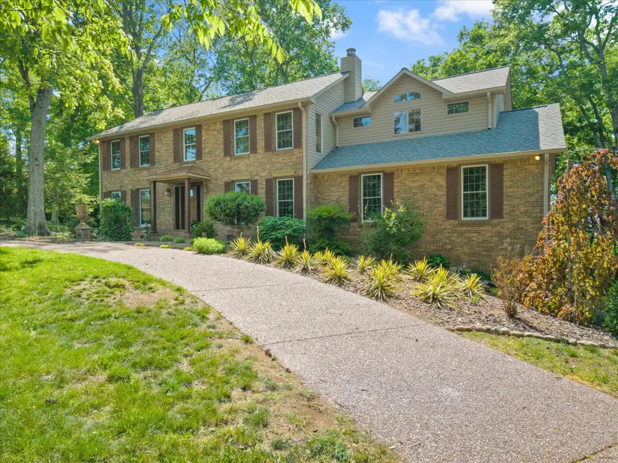 1995 Beacon Hill Dr, Franklin, TN 37067 - #3