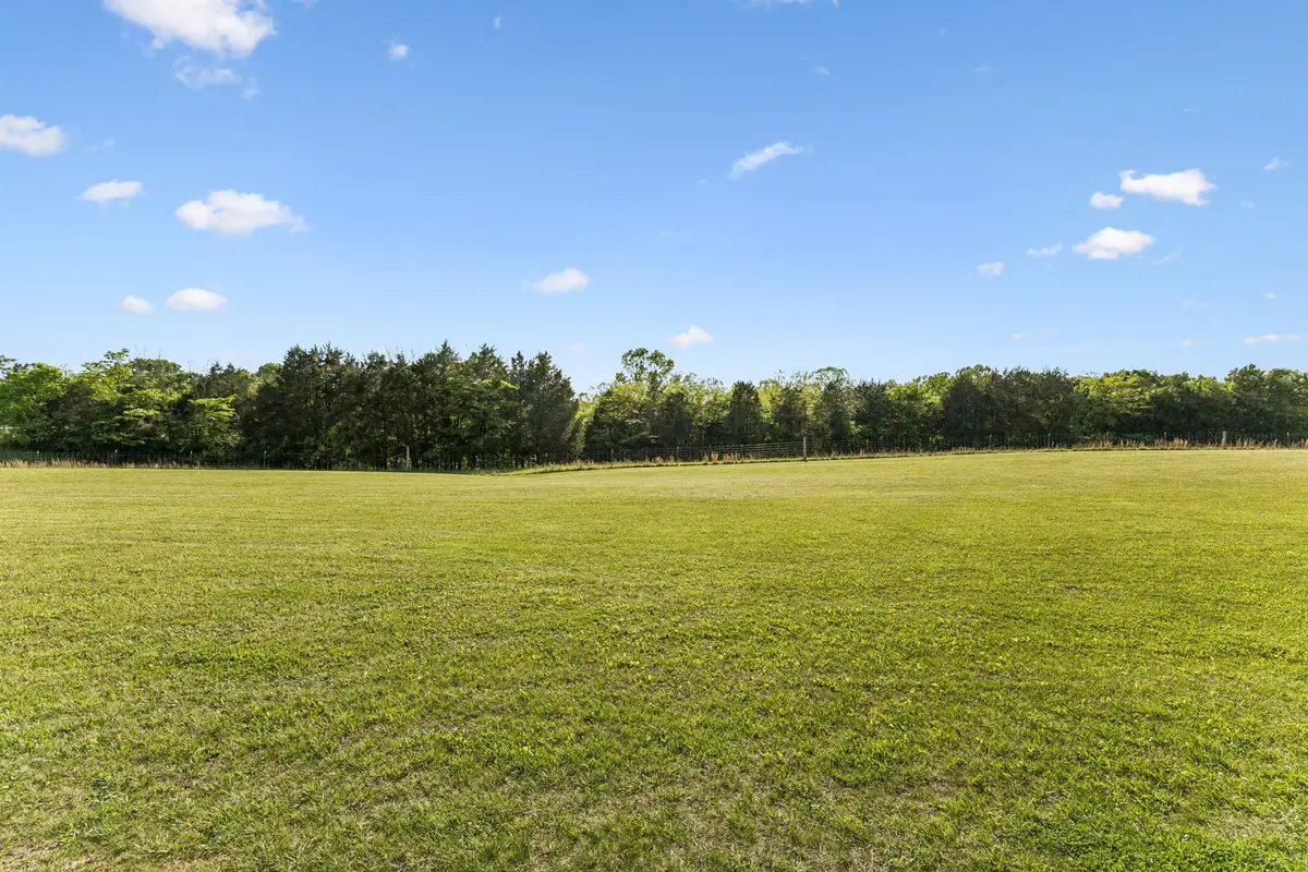 2089 Bear Creek Pike, Columbia, TN 38401 - #1