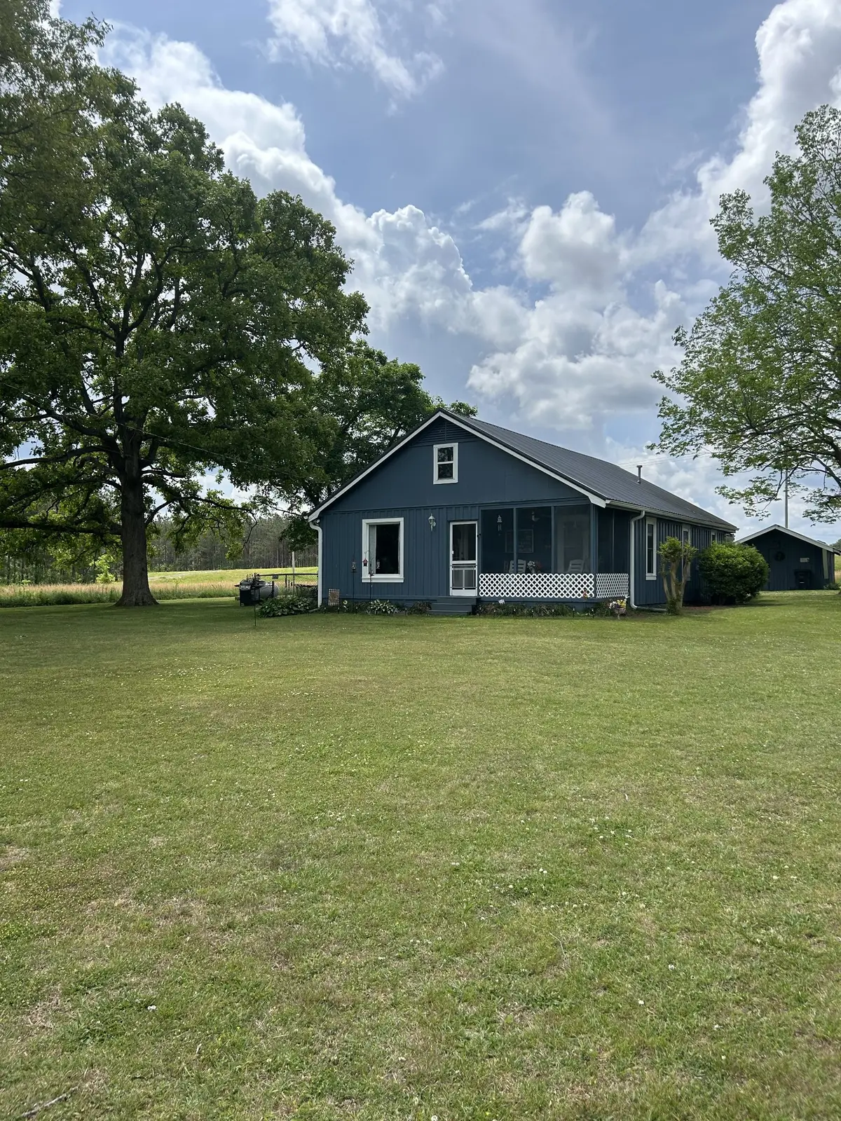 3655 Waynesboro Hwy, Lawrenceburg, TN 38464 - #1