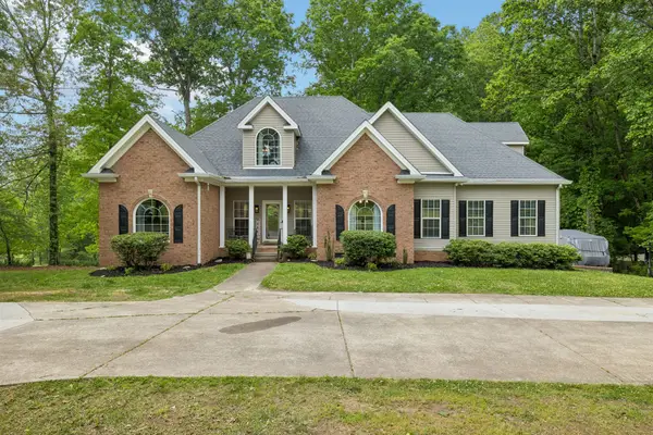 1240 Camp Ravine Rd, Burns, TN 37029