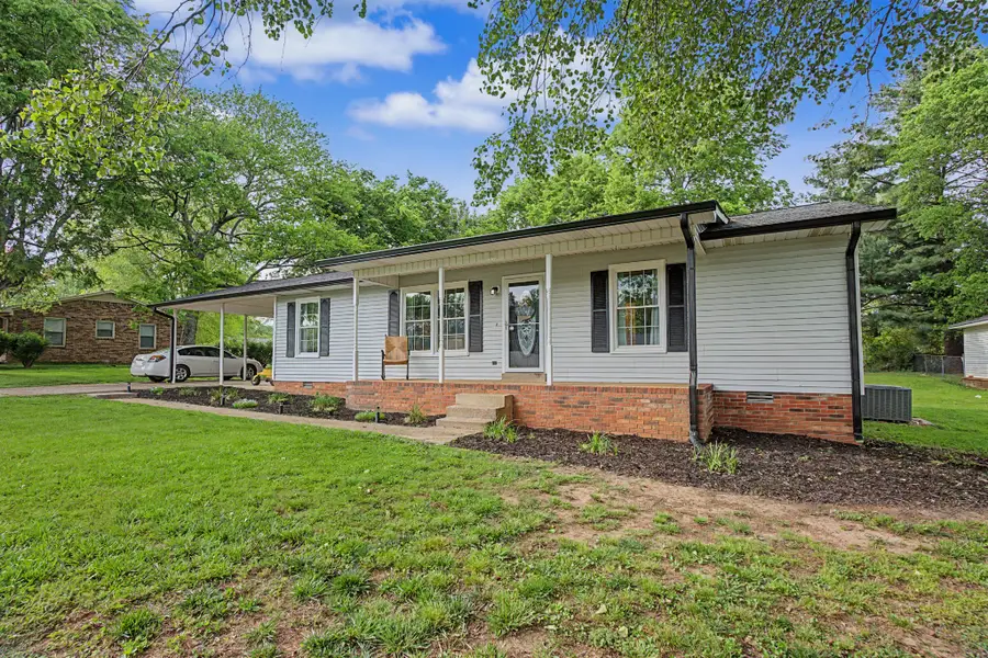 804 3rd St, Lawrenceburg, TN 38464 - #3