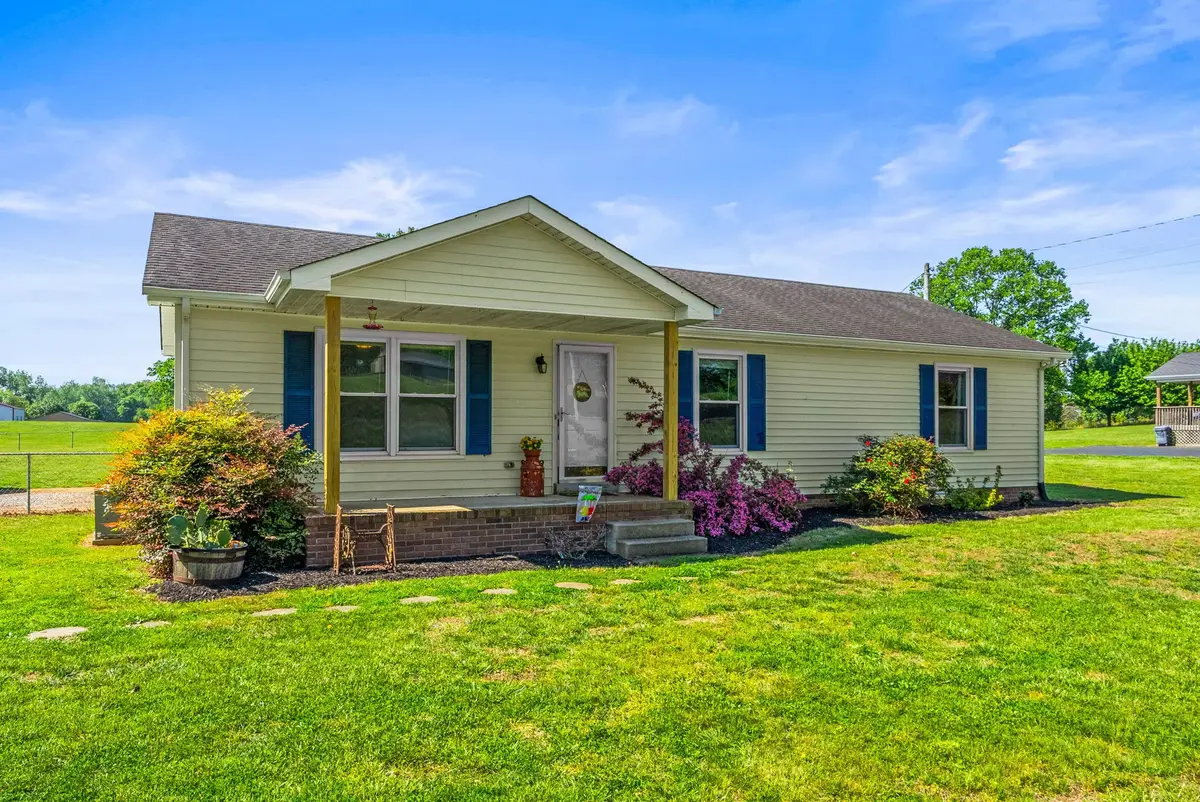 3922 Armstrong Rd, Springfield, TN 37172 - #1