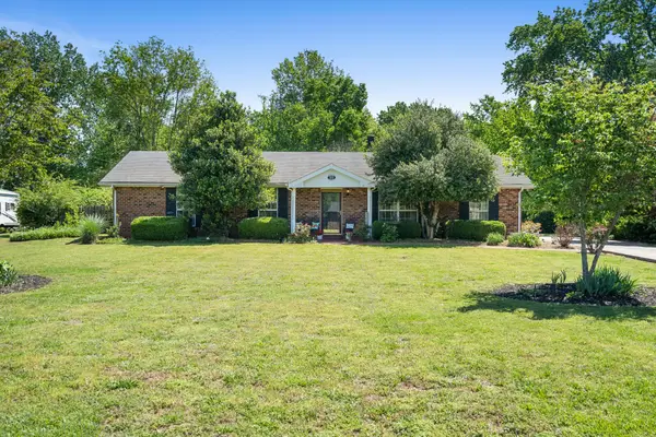 202 Valley View Dr, Smyrna, TN 37167